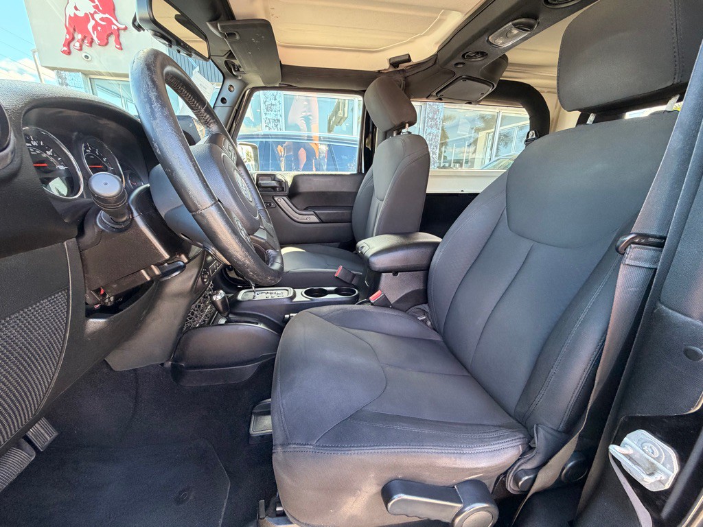 2015 Jeep Wrangler Image 10
