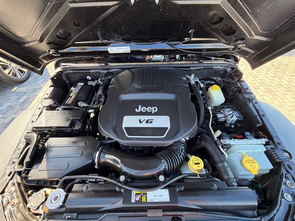 2015 Jeep Wrangler Image 20