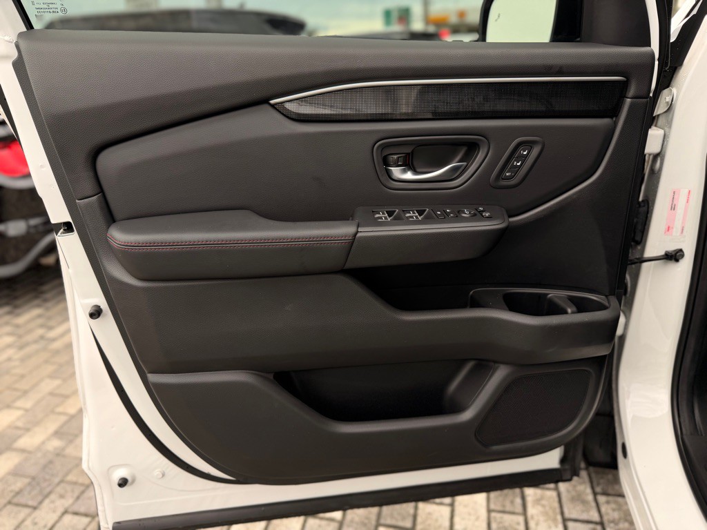 2025 Honda Pilot Image 12