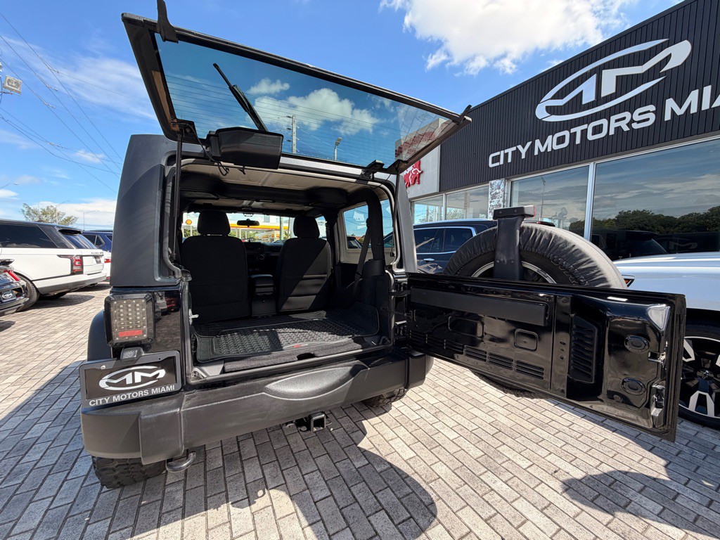 2016 Jeep Wrangler Image 8