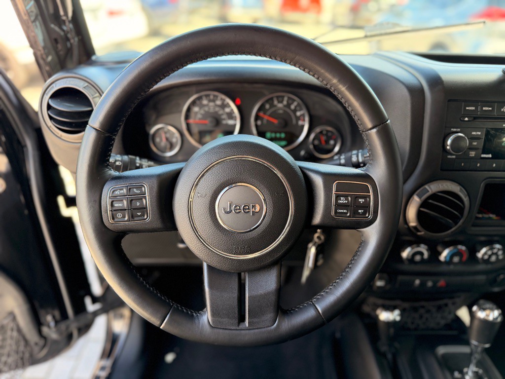 2016 Jeep Wrangler Image 14