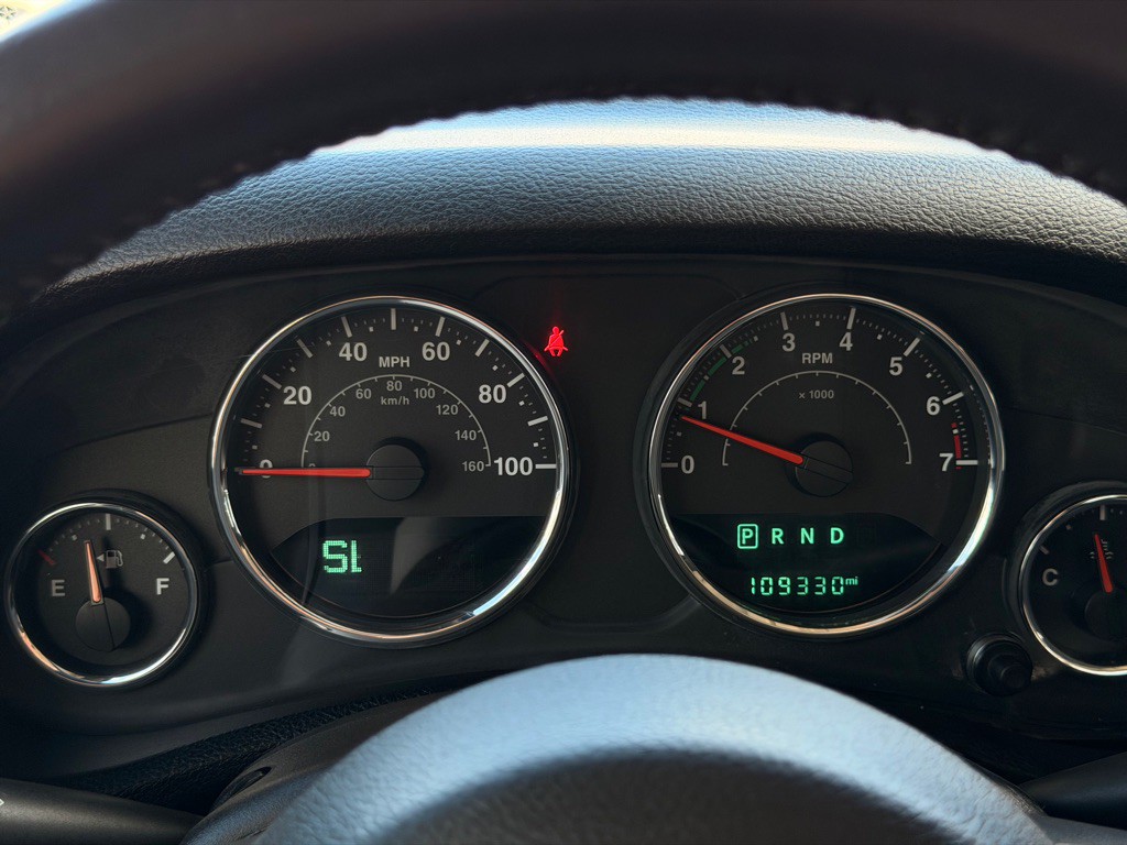 2016 Jeep Wrangler Image 15