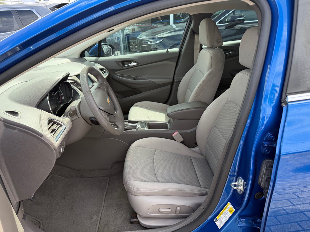 2017 Chevrolet Cruze Image 23