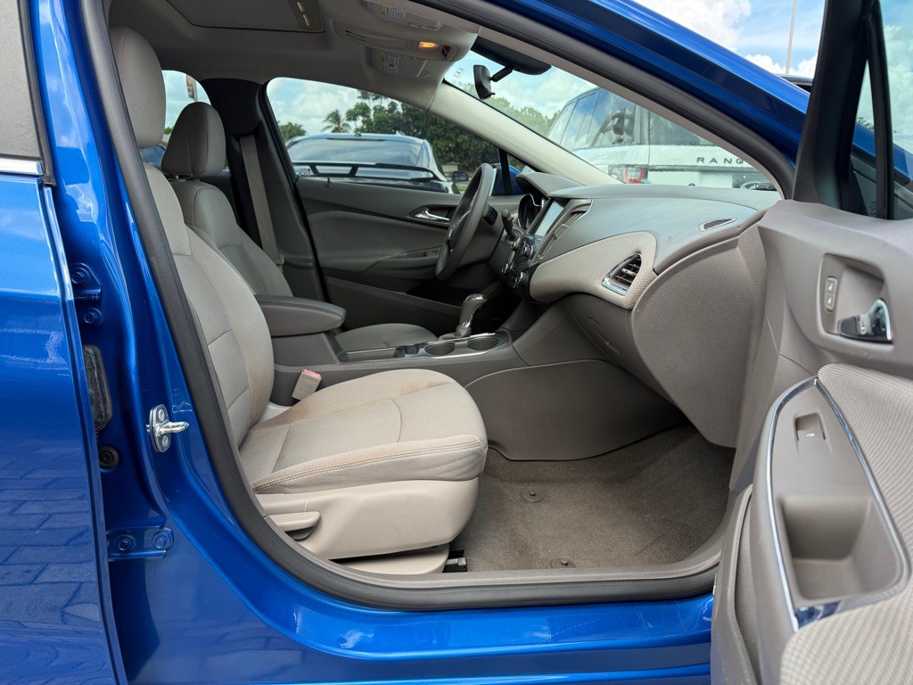 2017 Chevrolet Cruze Image 28