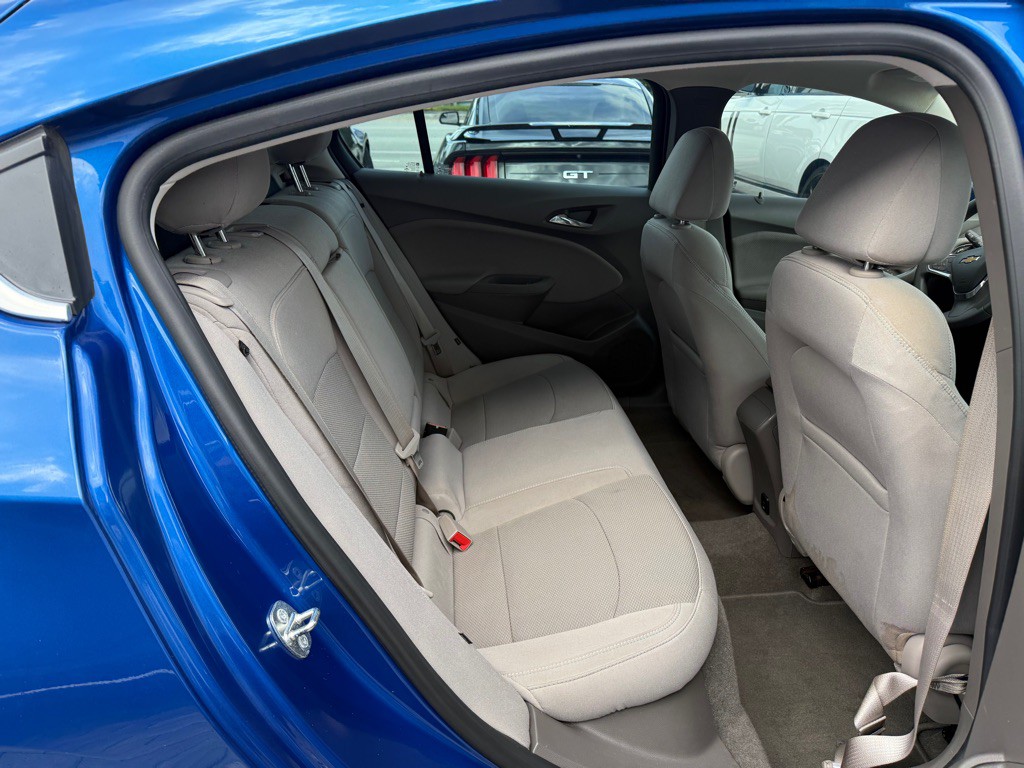 2017 Chevrolet Cruze Image 32