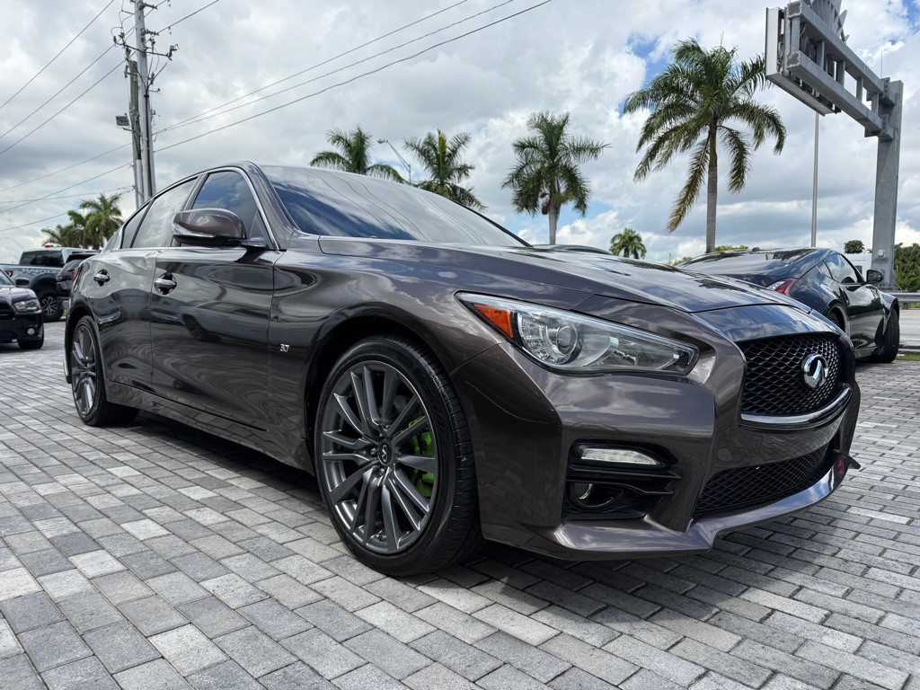 2014 INFINITI Q50 Image 1