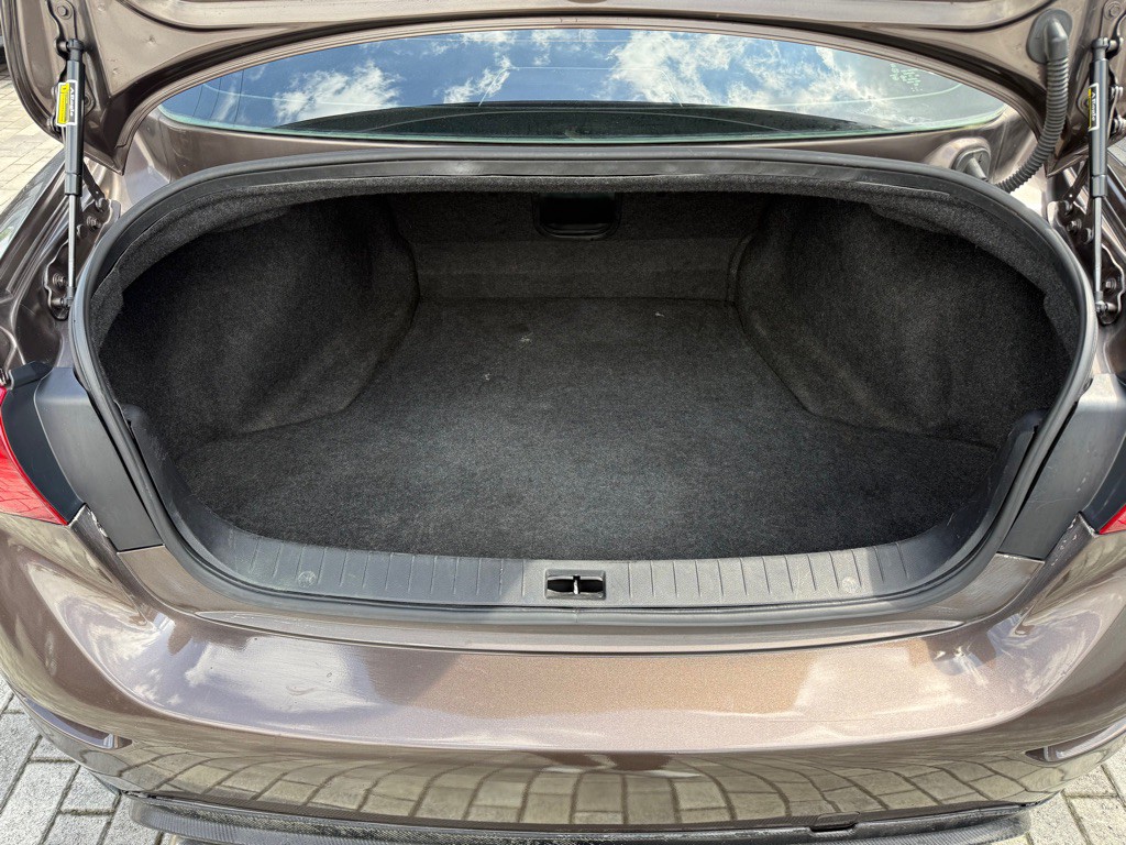 2014 INFINITI Q50 Image 8