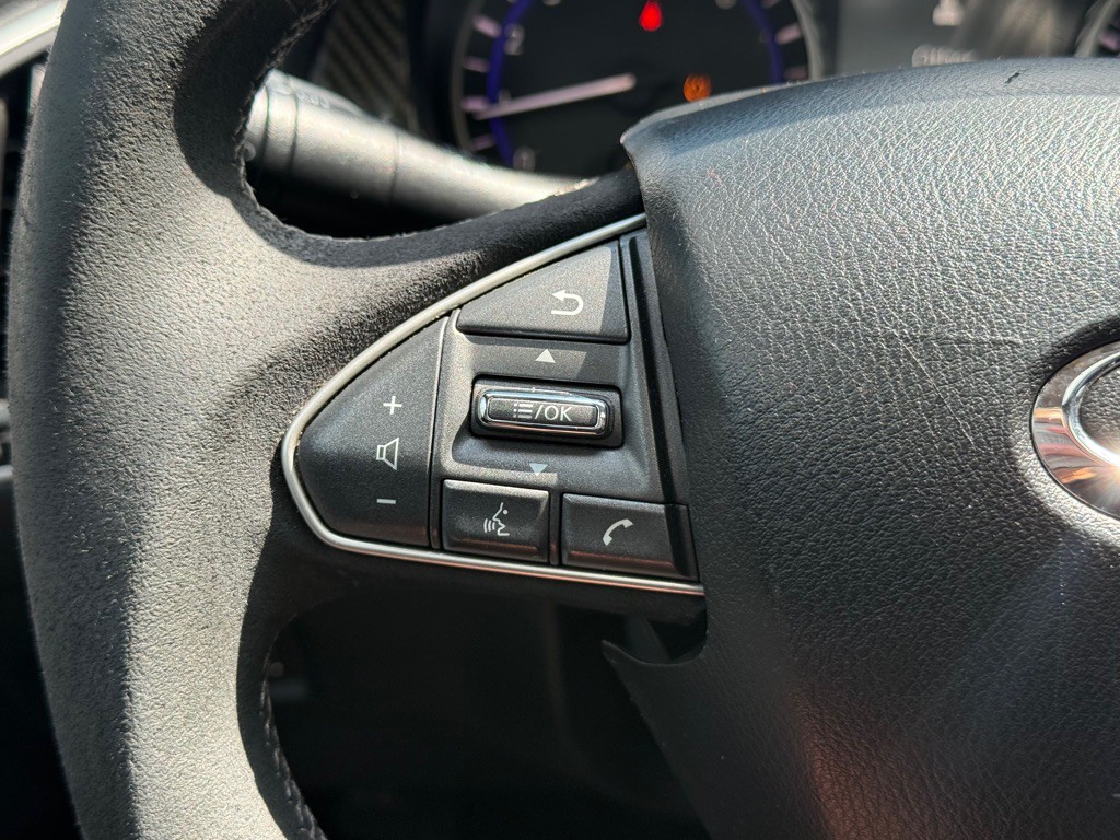 2014 INFINITI Q50 Image 12