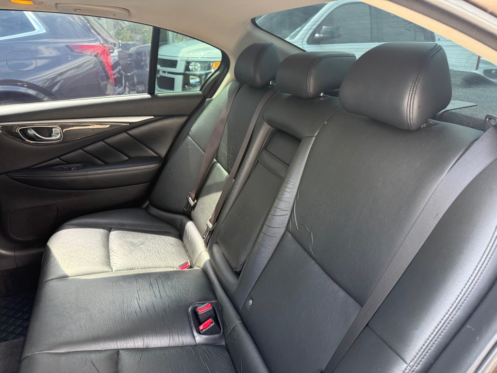 2014 INFINITI Q50 Image 26