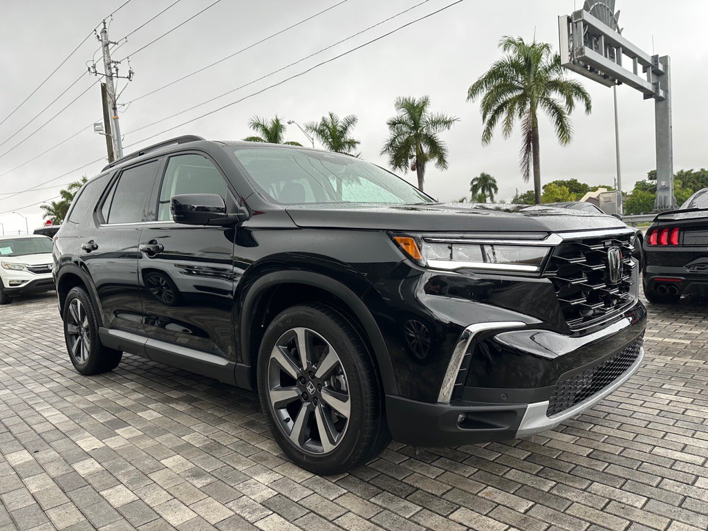 2024 Honda Pilot Image 1