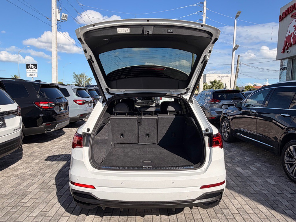 2024 Audi Q3 Image 8