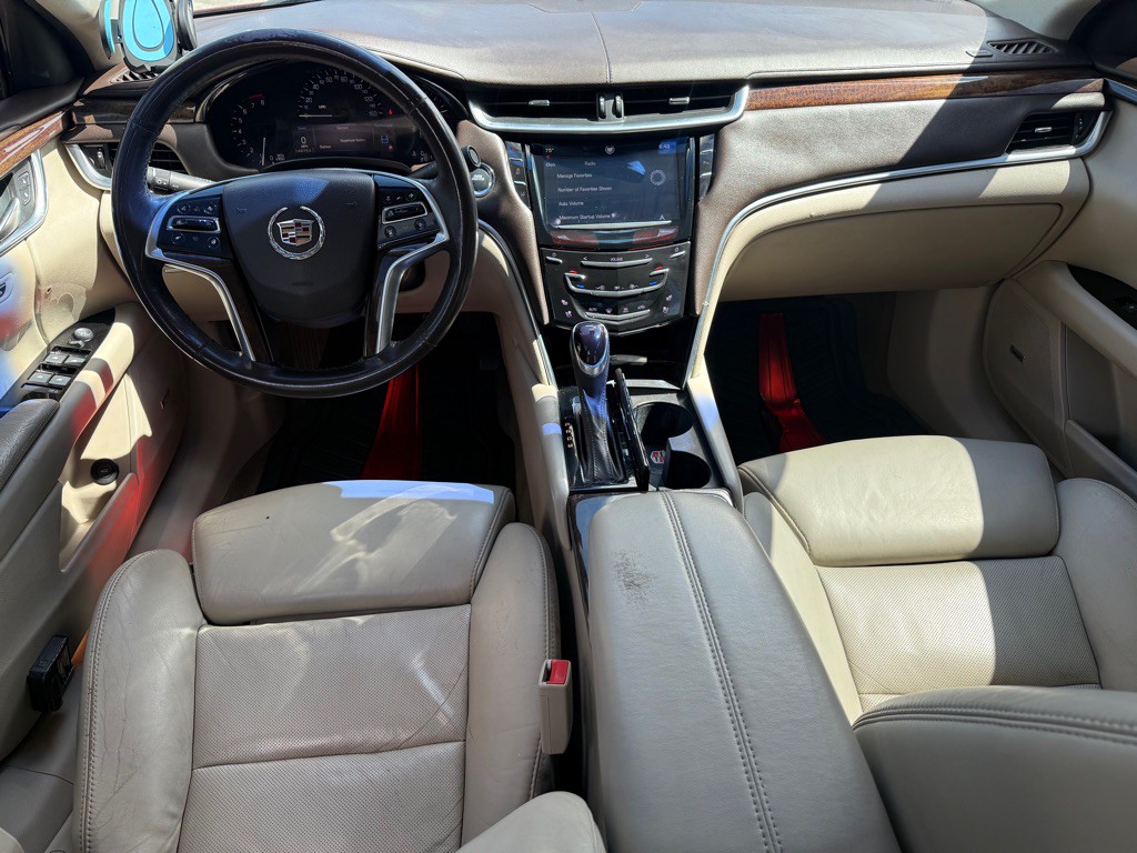2013 Cadillac XTS Image 10