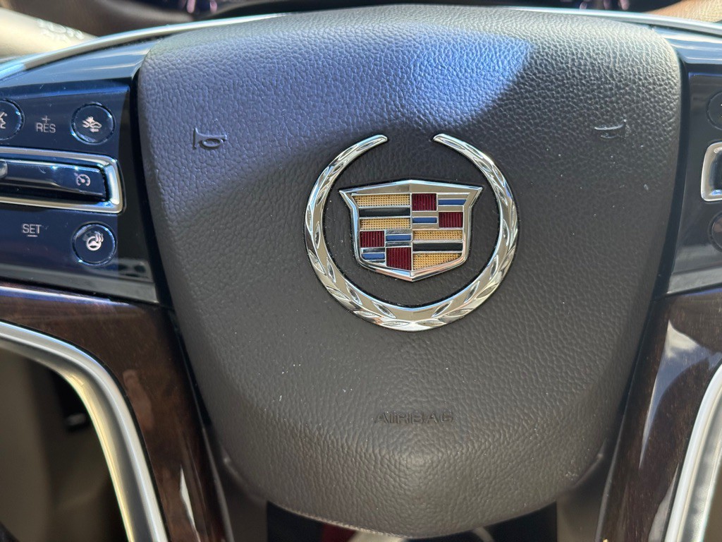2013 Cadillac XTS Image 15
