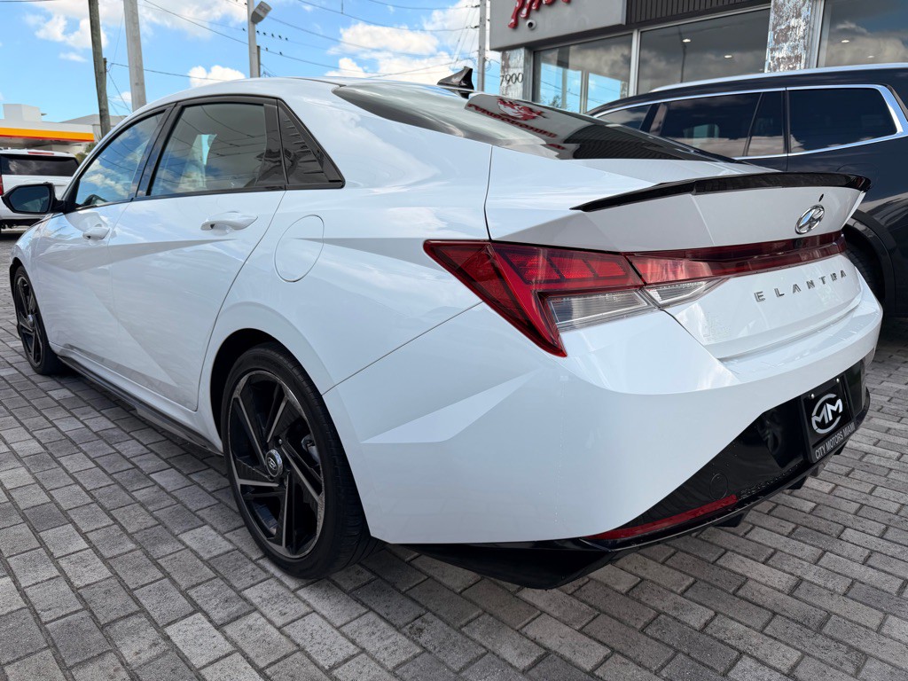 2023 Hyundai Elantra Image 6