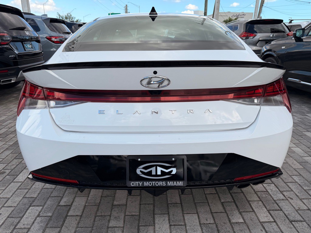 2023 Hyundai Elantra Image 7