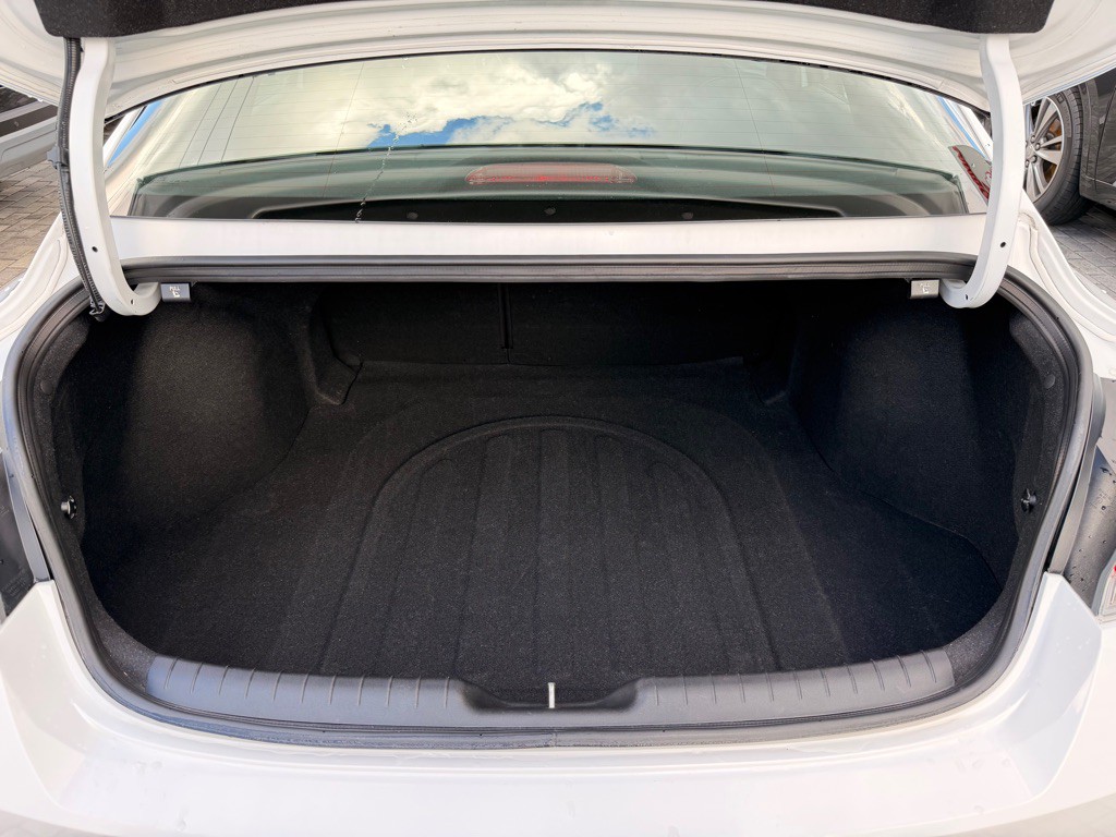 2023 Hyundai Elantra Image 9