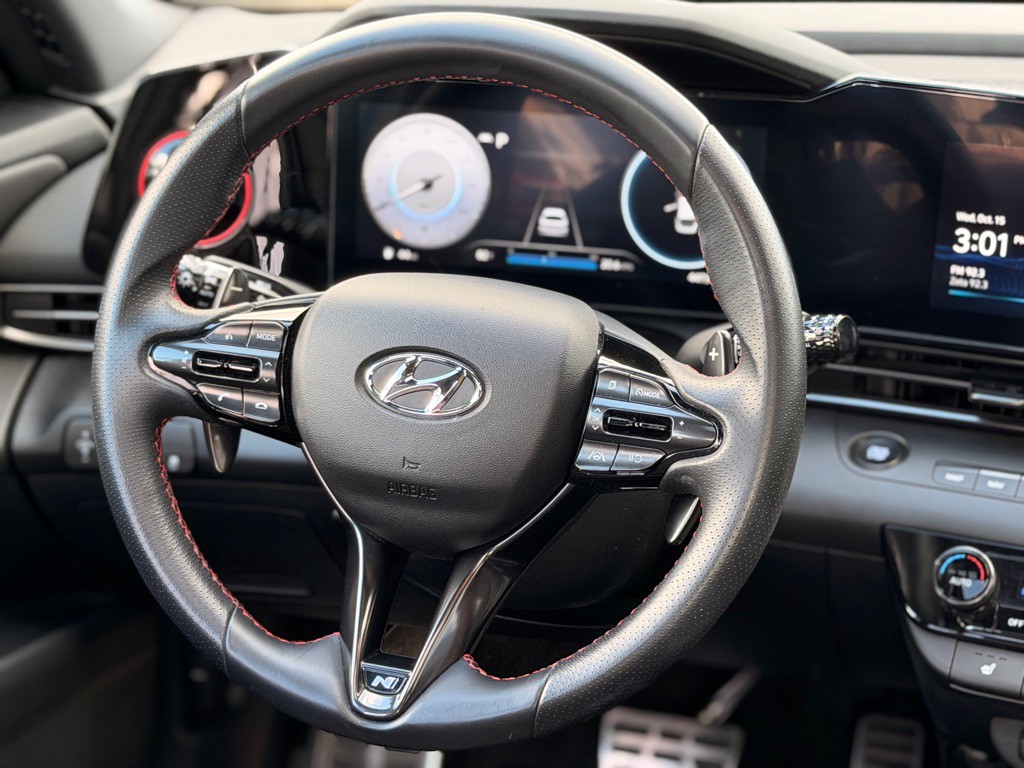 2023 Hyundai Elantra Image 14