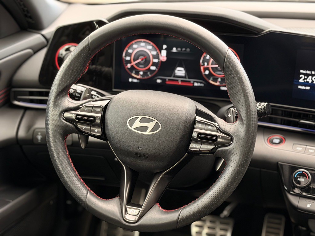 2025 Hyundai Elantra Image 14