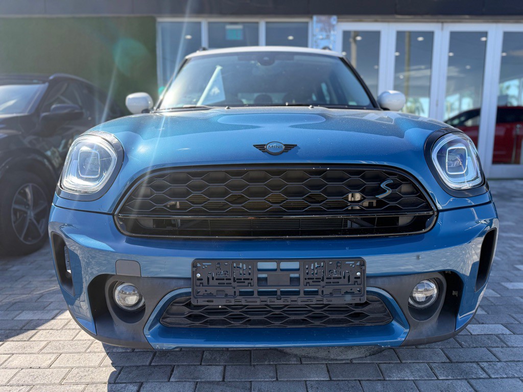 2022 MINI Cooper Image 3