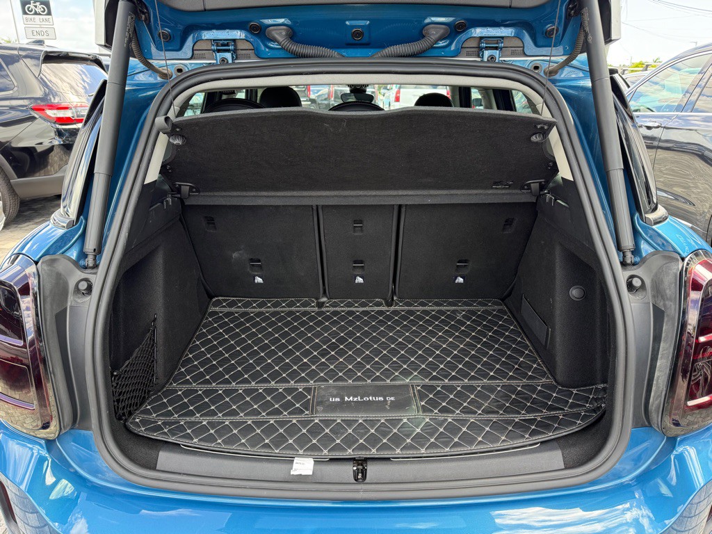 2022 MINI Cooper Image 8