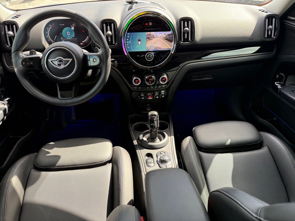 2022 MINI Cooper Image 13