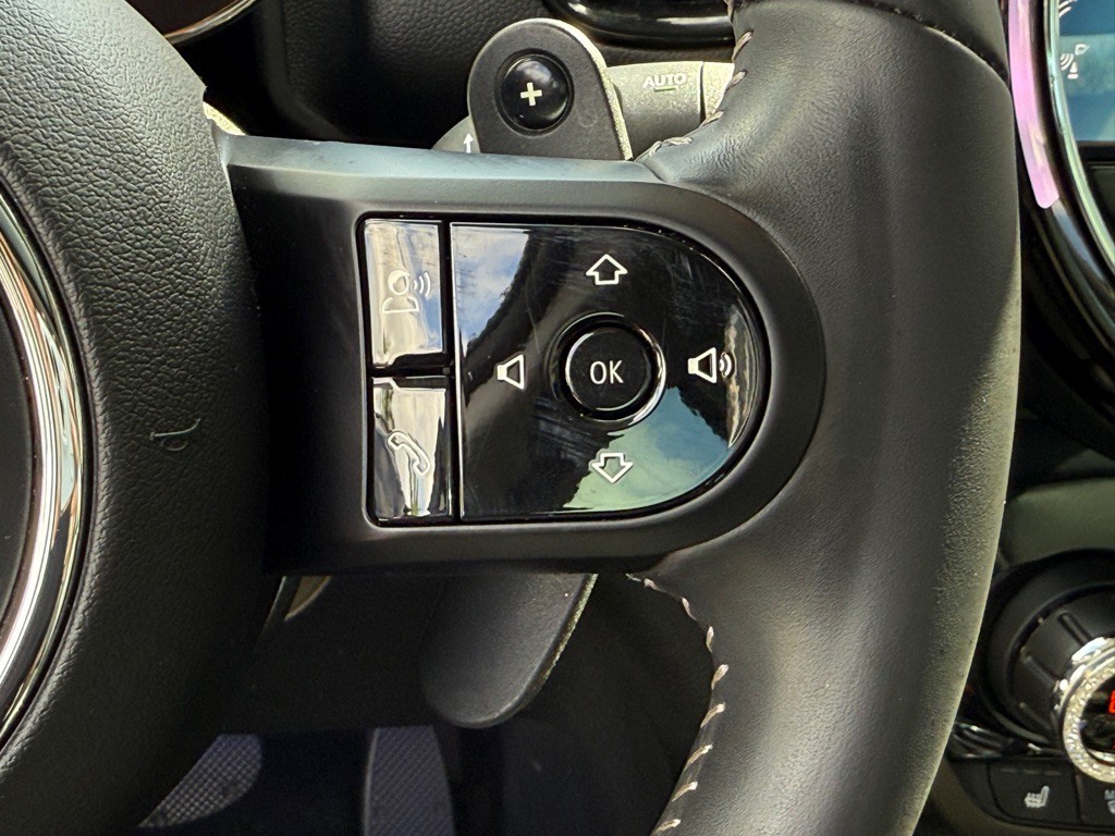 2022 MINI Cooper Image 17