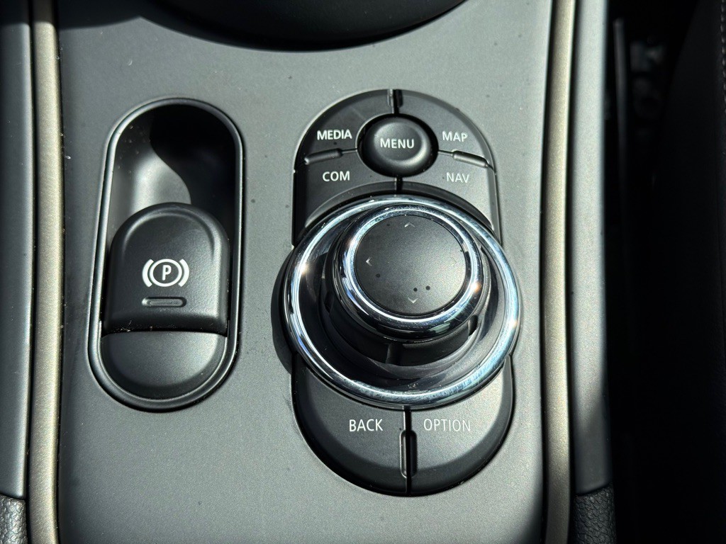 2022 MINI Cooper Image 23