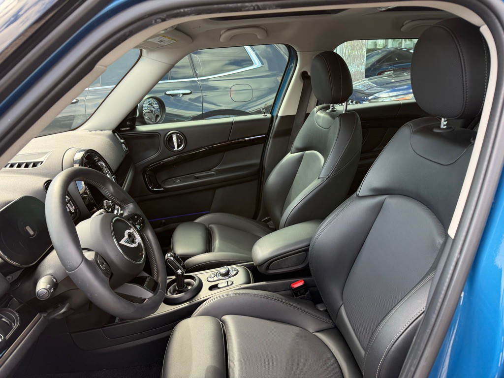 2022 MINI Cooper Image 27