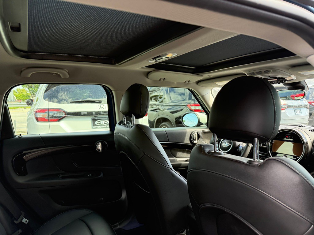 2022 MINI Cooper Image 32