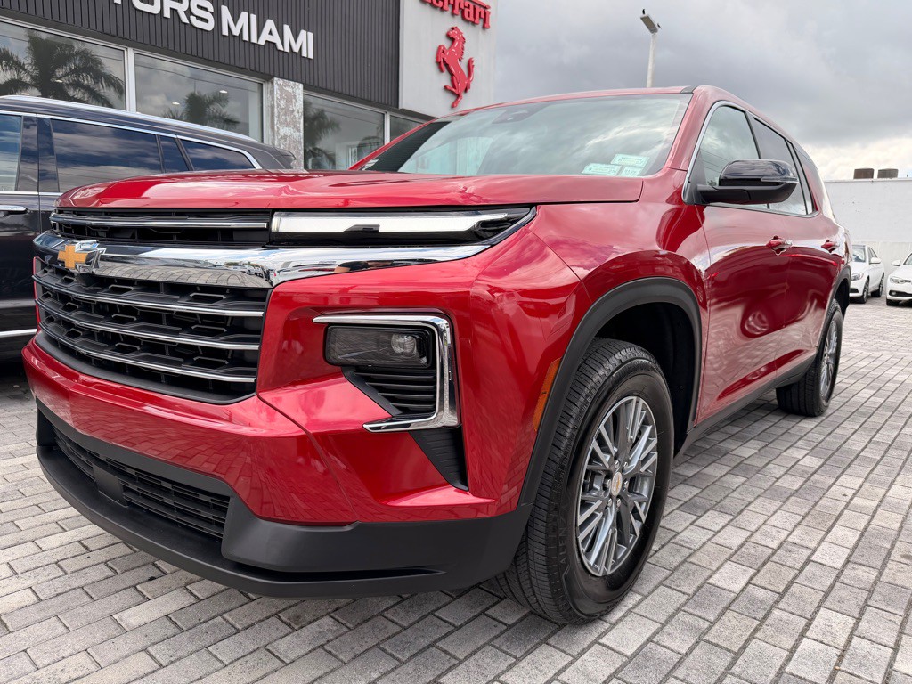 2025 Chevrolet Traverse Image 3