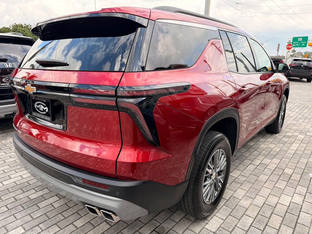 2025 Chevrolet Traverse Image 10