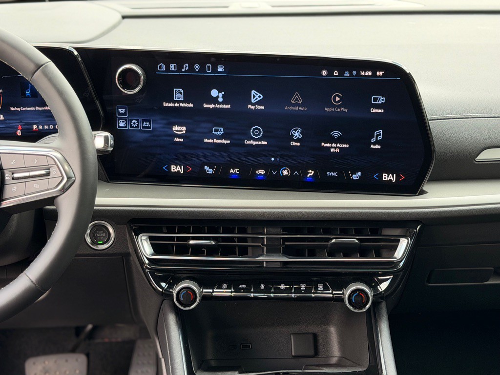 2025 Chevrolet Traverse Image 16