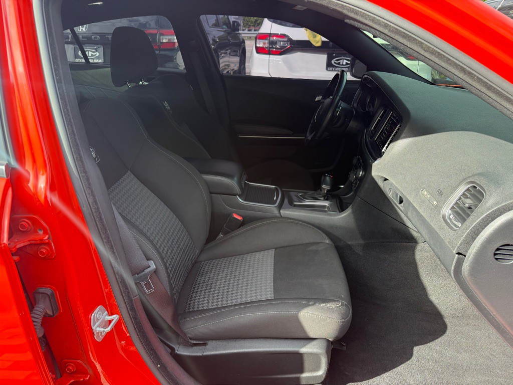 2020 Dodge Charger Image 29