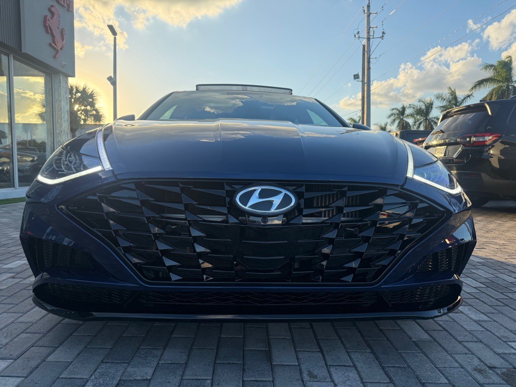 2021 Hyundai Sonata Image 2