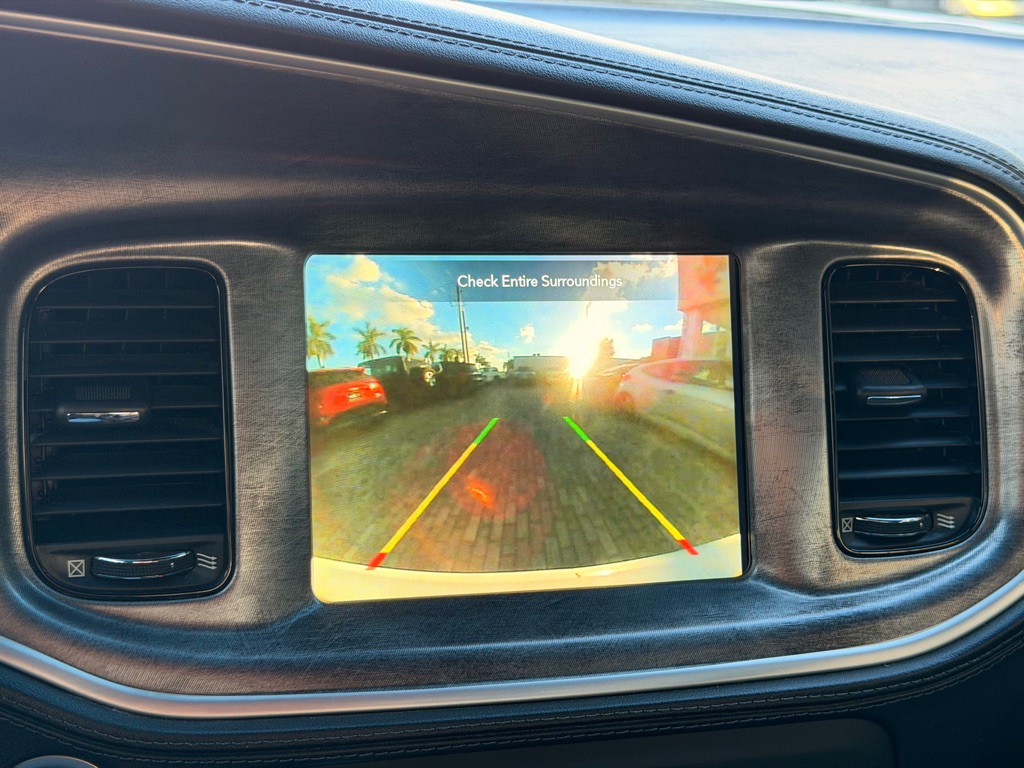 2020 Dodge Charger Image 16