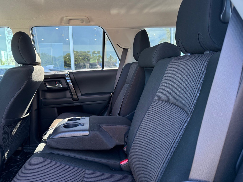 2023 Toyota 4Runner Image 32