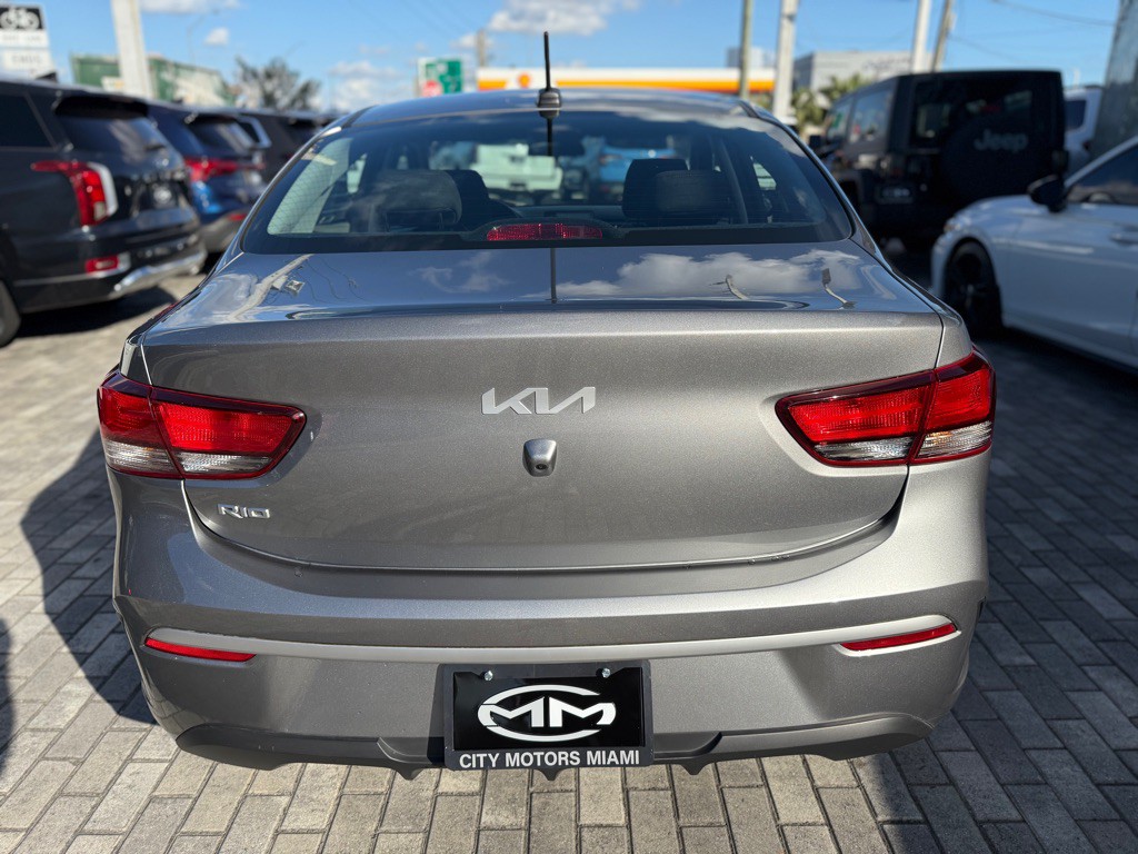 2023 Kia Rio Image 5