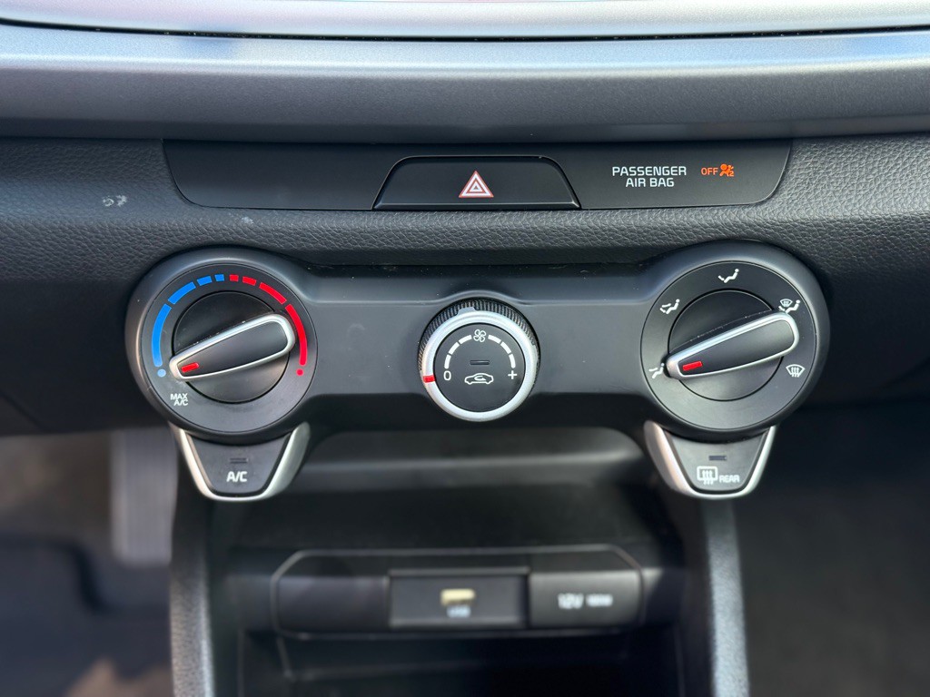 2023 Kia Rio Image 16