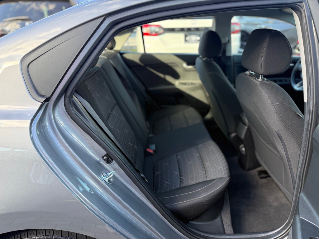 2023 Kia Rio Image 22
