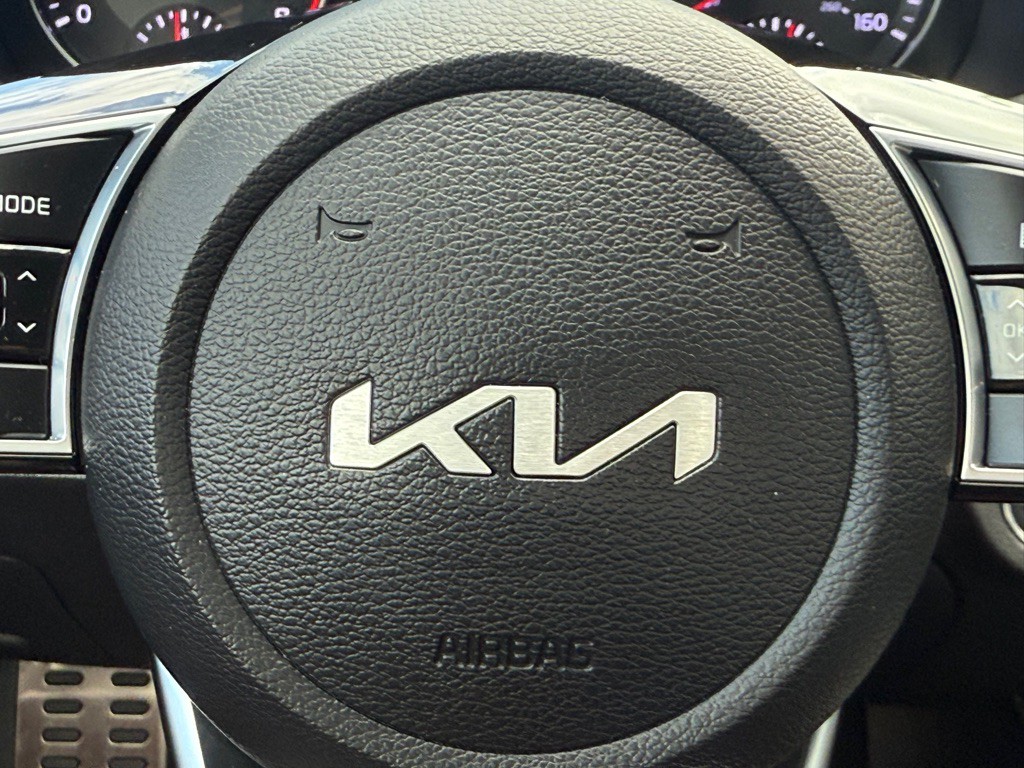 2023 Kia Forte Image 15