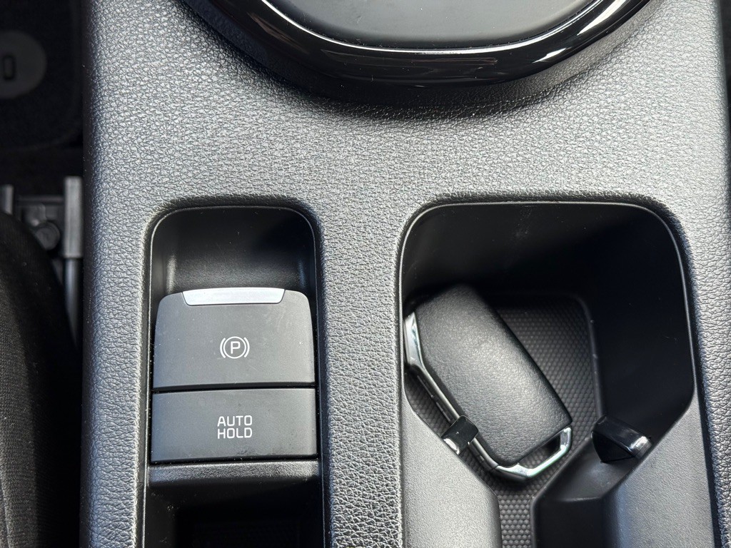 2023 Kia Forte Image 25