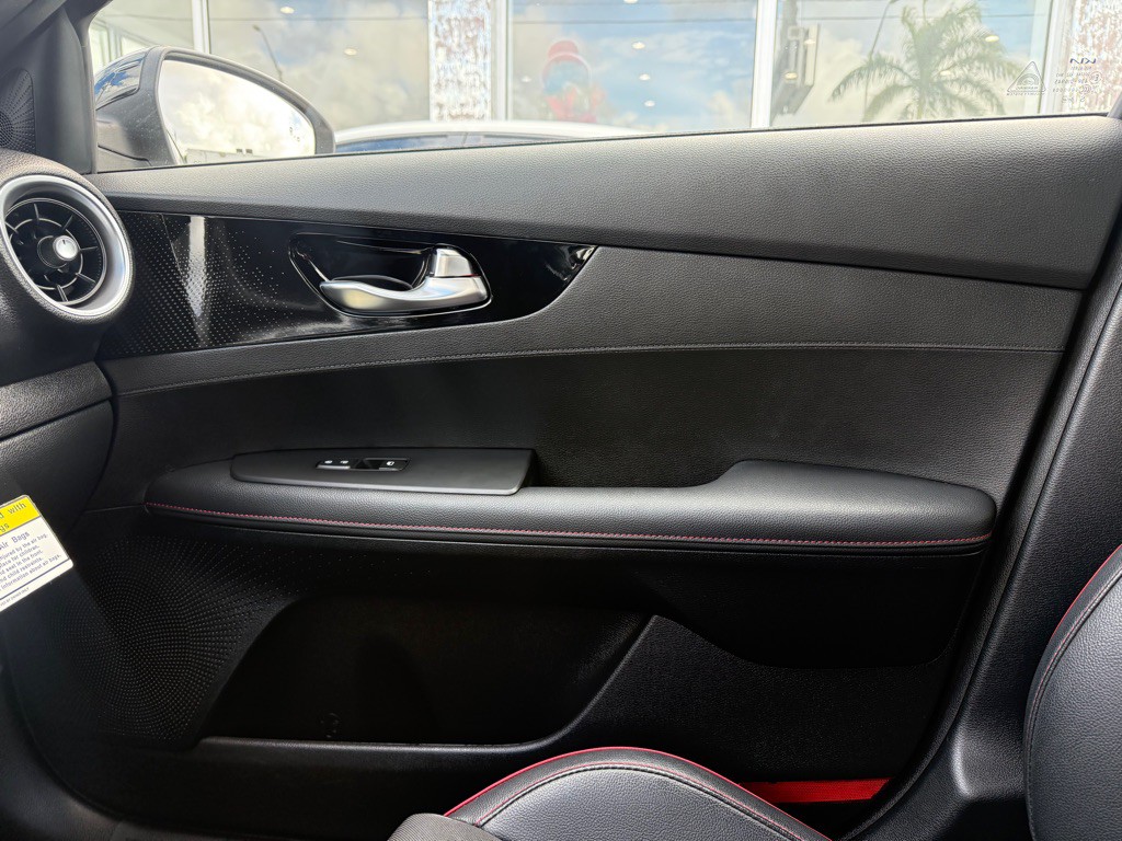 2023 Kia Forte Image 28