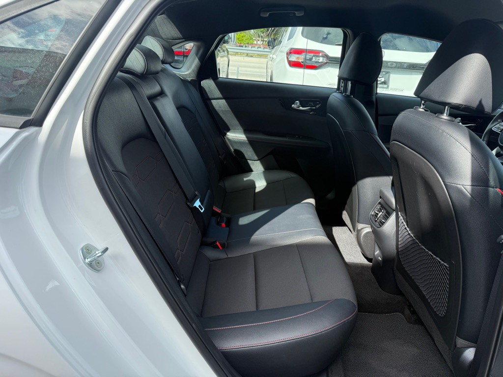 2023 Kia Forte Image 34
