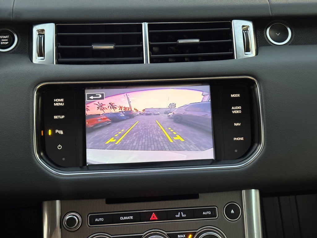 2014 Land Rover Range Rover Sport Image 17