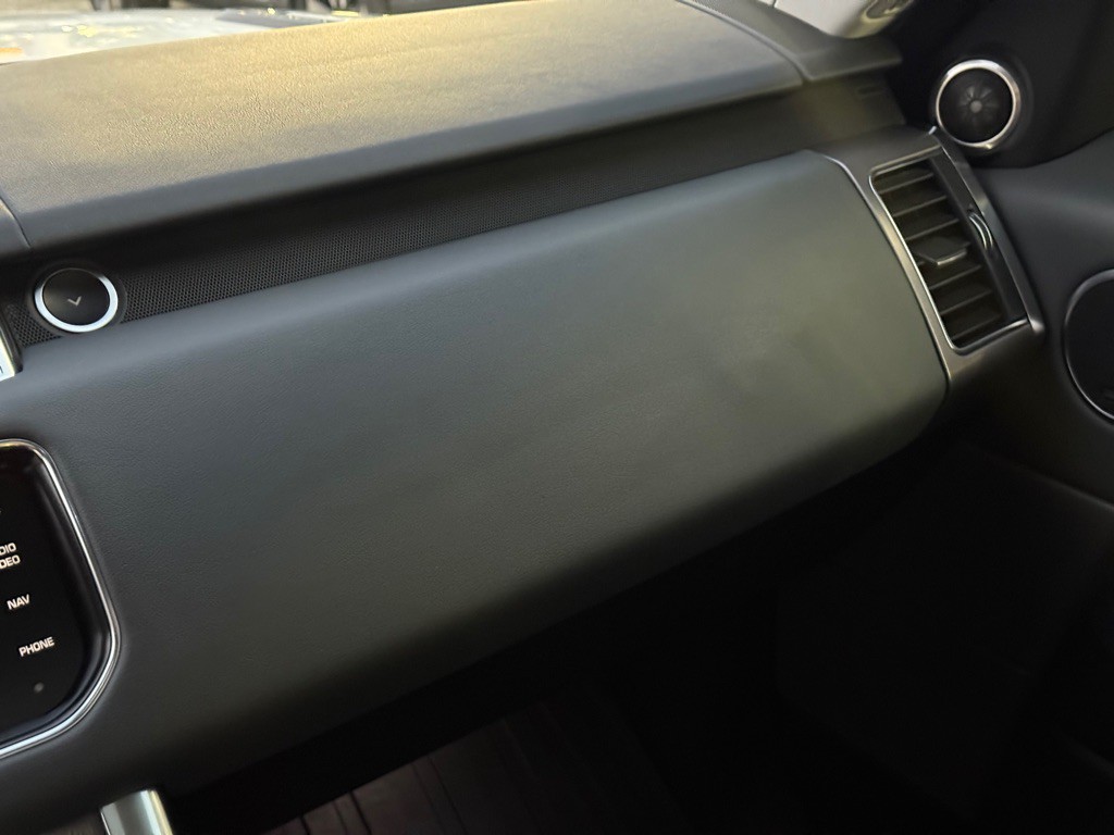 2014 Land Rover Range Rover Sport Image 24