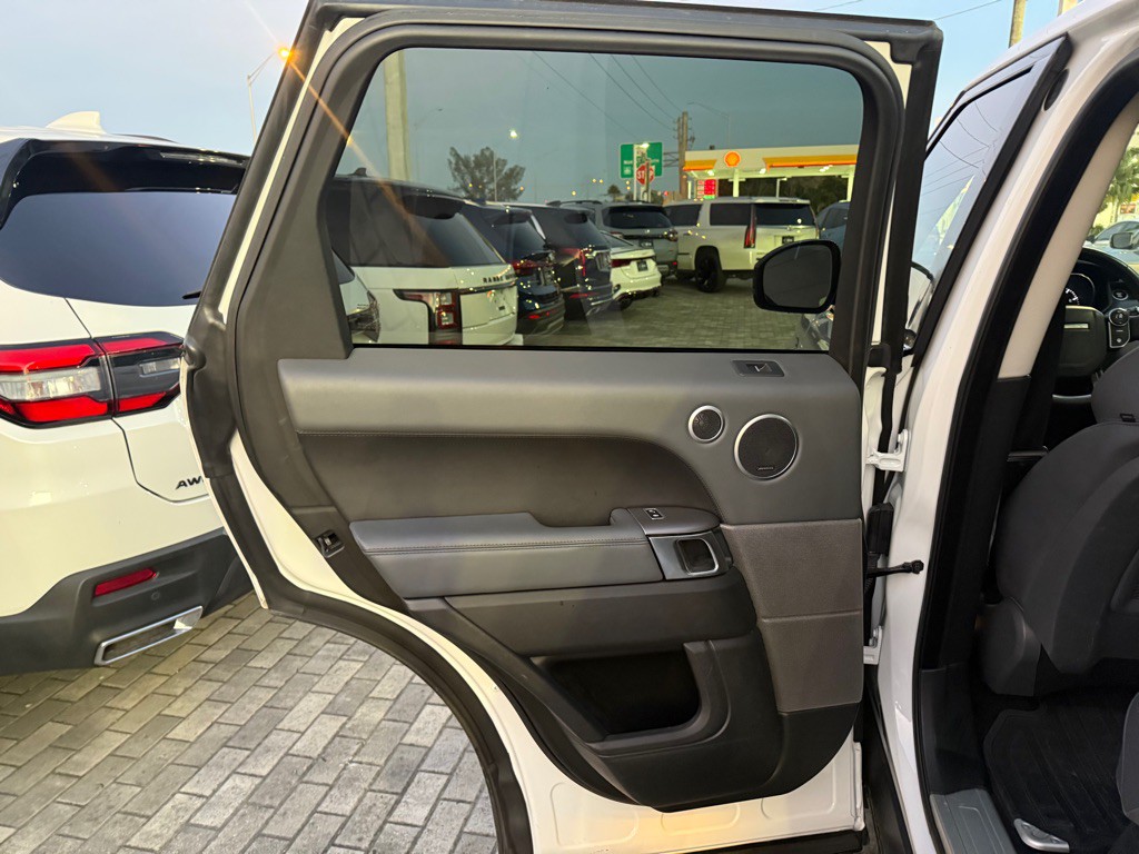 2014 Land Rover Range Rover Sport Image 33