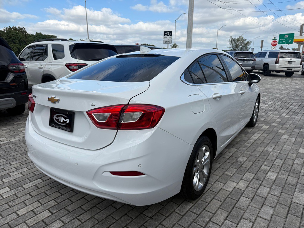 2019 Chevrolet Cruze Image 8
