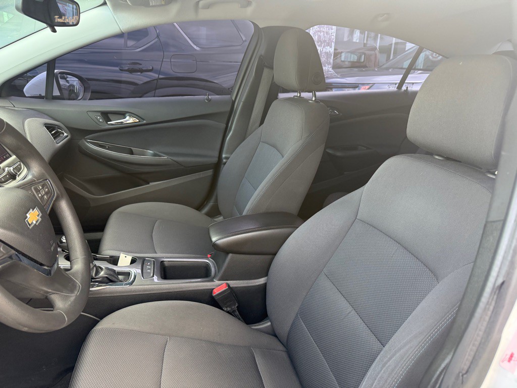 2019 Chevrolet Cruze Image 19