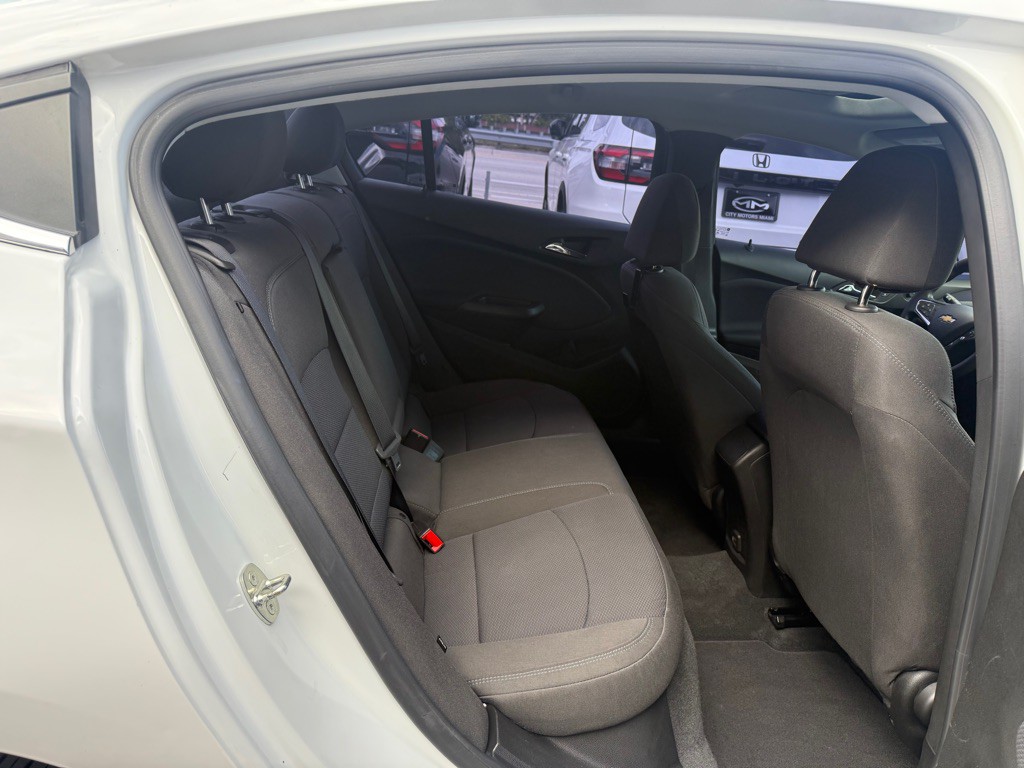 2019 Chevrolet Cruze Image 22