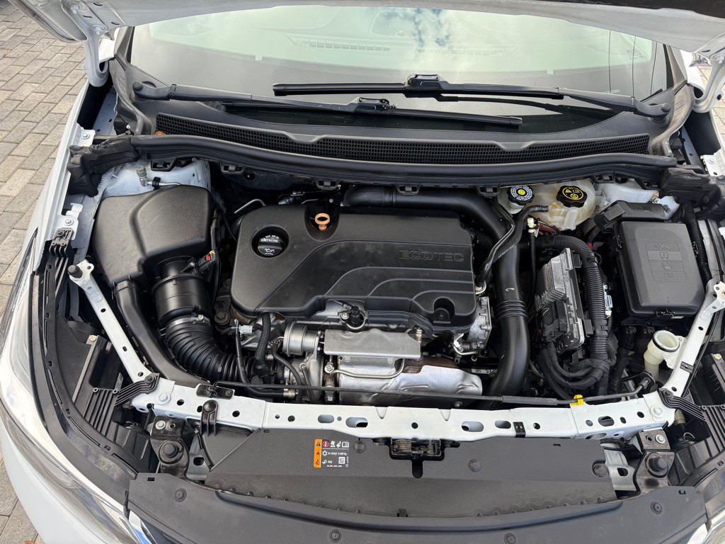 2019 Chevrolet Cruze Image 27